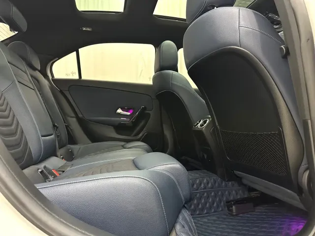 Mercedes-Benz A-Class — Фото автомобиля 11