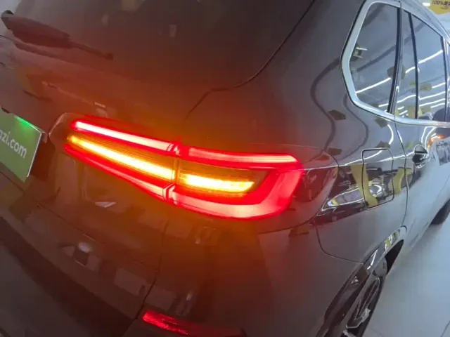BMW X5 — Фото автомобиля 7