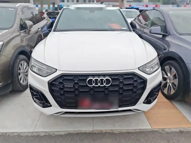 Audi Q5L — Фото автомобиля 2