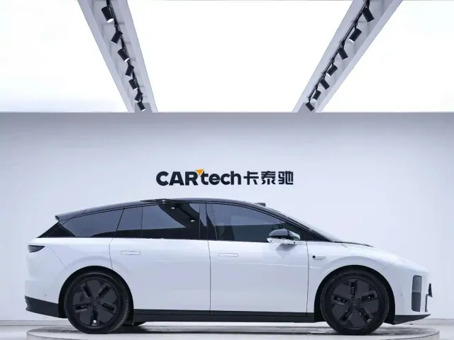 Li Auto i6 — Фото автомобиля 5