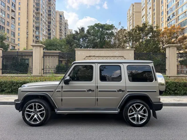 Mercedes-Benz G-Class — Фото автомобиля 12