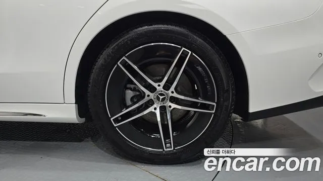 Mercedes-Benz E-Class W214 — Фото автомобиля 21