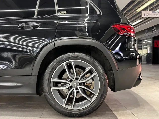 Mercedes-Benz GLB AMG — Фото автомобиля 19