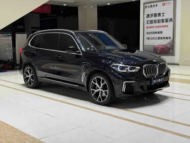 BMW X5 — Фото автомобиля 4