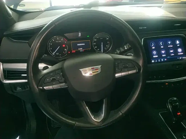Cadillac XT4 — Фото автомобиля 10