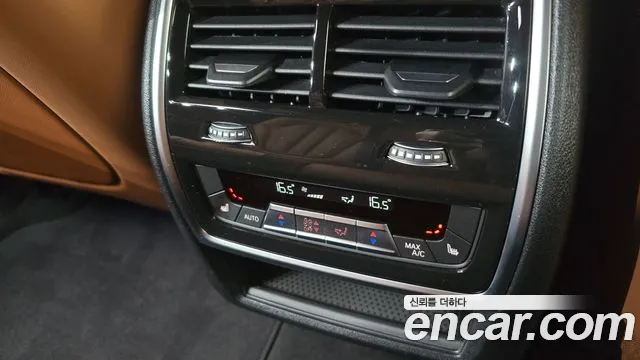 BMW X7 — Фото автомобиля 29