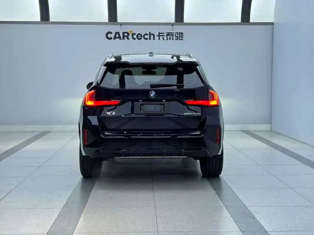 BMW X1 — Фото автомобиля 5