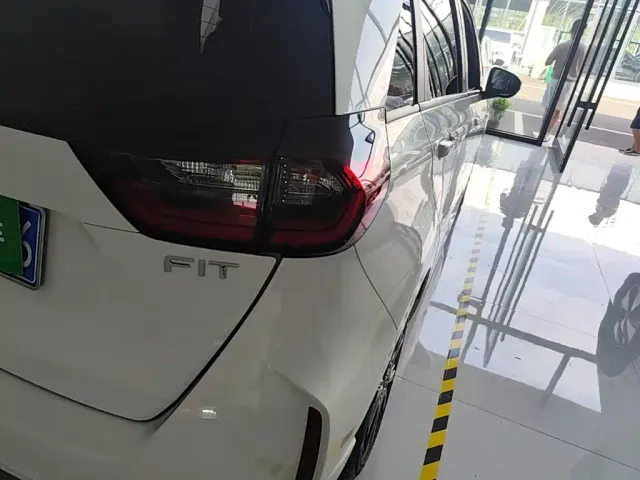 Honda Fit — Фото автомобиля 23
