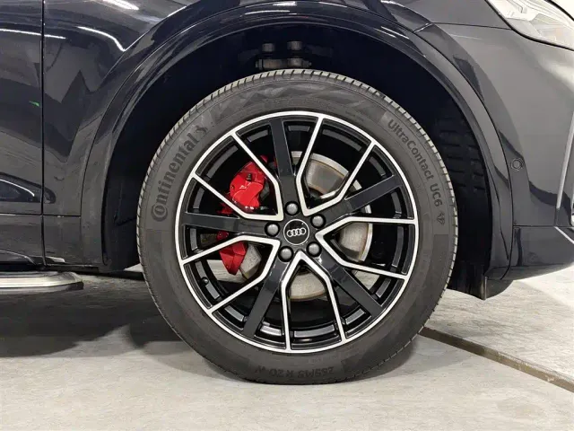 Audi Q5L — Фото автомобиля 14