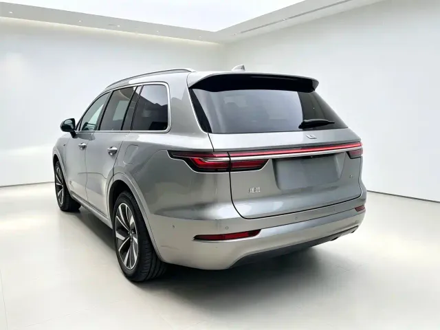 Li Auto ONE — Фото автомобиля 3