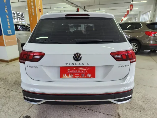 Volkswagen Tiguan L — Фото автомобиля 5