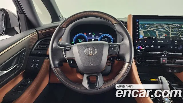 Toyota Alphard — Фото автомобиля 13