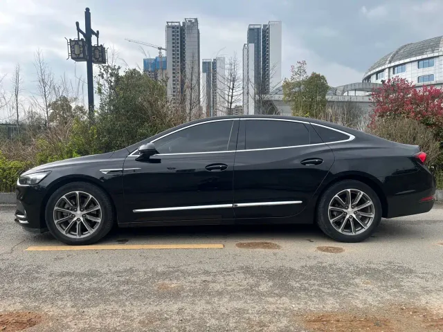 Buick LaCrosse — Фото автомобиля 4
