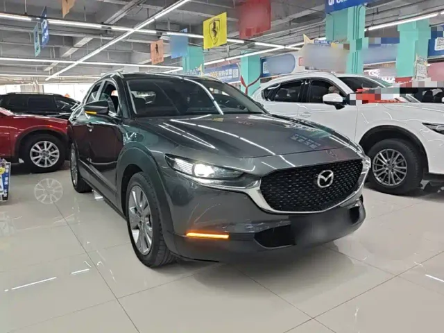 Mazda CX-30 — Фото автомобиля 3