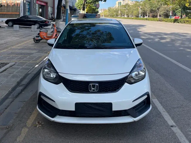 Honda Fit — Фото автомобиля 2