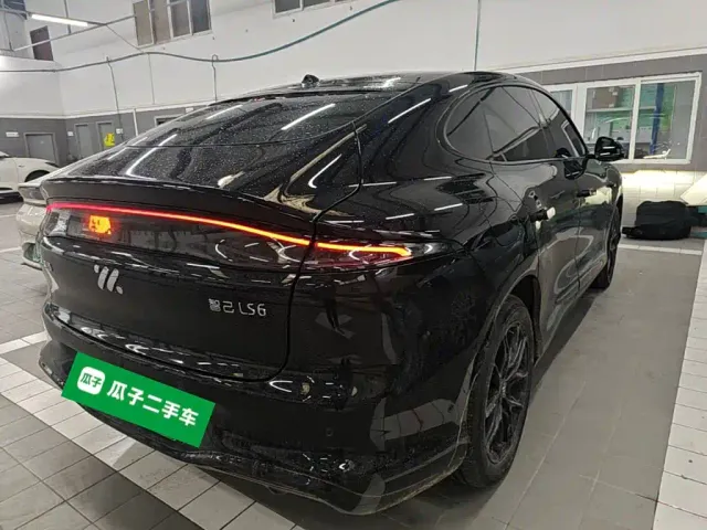 IM Motors LS6 — Фото автомобиля 6