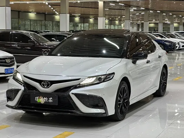 Фотография автомобиля — Toyota Camry