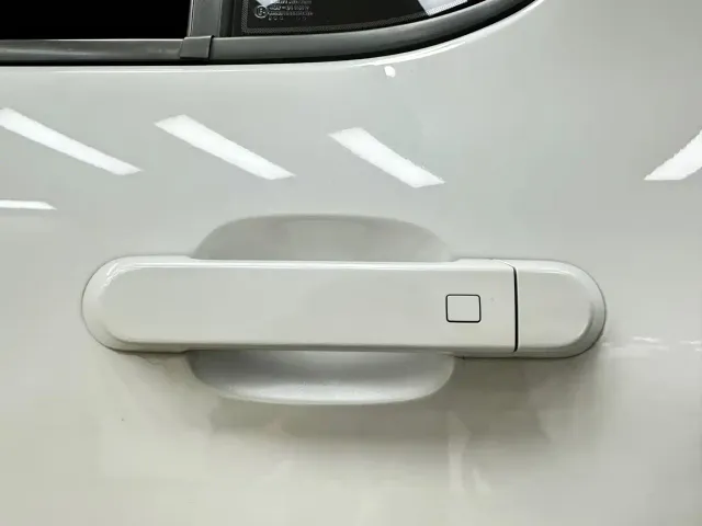 Baojun Yep — Фото автомобиля 17