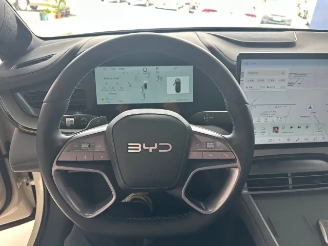 BYD Seal 07 DM-i — Фото автомобиля 22