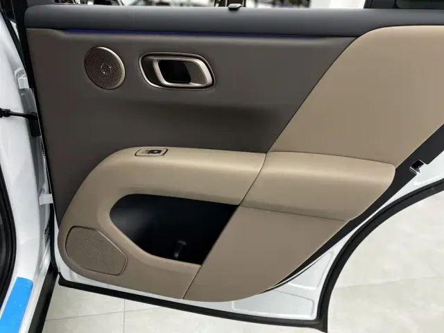 Li Auto i6 — Фото автомобиля 28