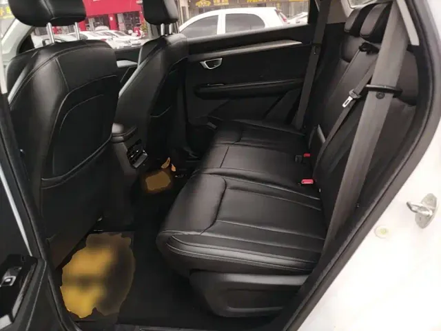 Wuling Asta — Фото автомобиля 16