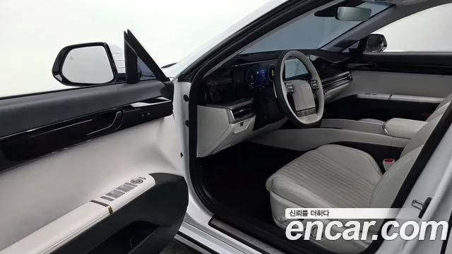 Hyundai Grandeur GN7 — Фото автомобиля 15