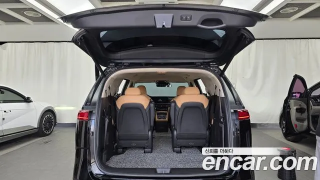 Kia Canival Carnival 4 поколение Бензин 9 мест Signature — Фото автомобиля 18