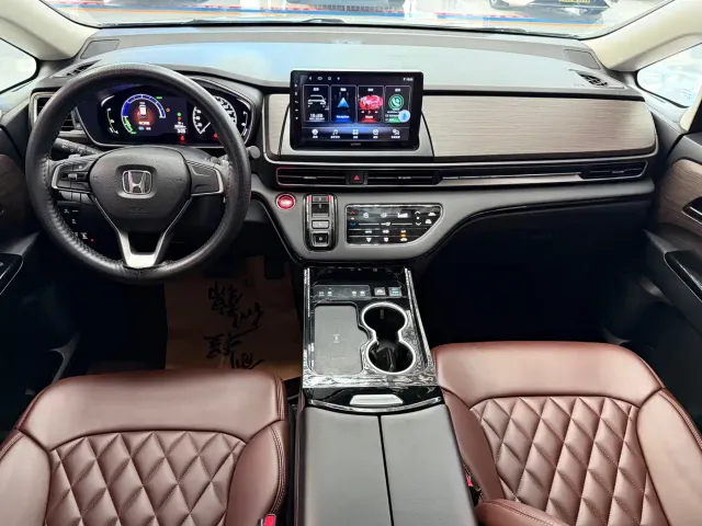 Honda Odyssey — Фото автомобиля 8