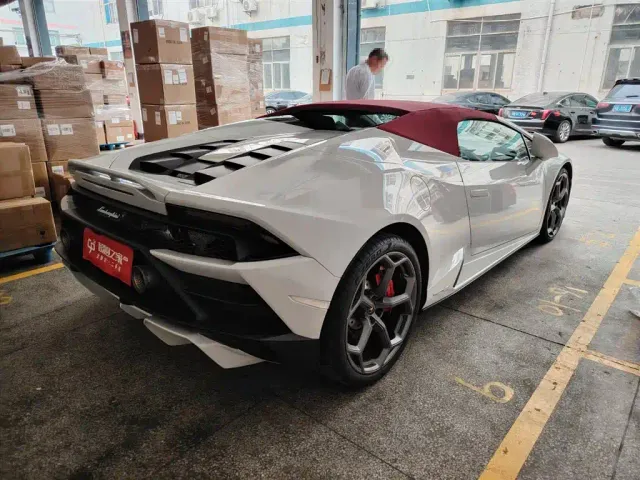 Lamborghini Huracan — Фото автомобиля 11