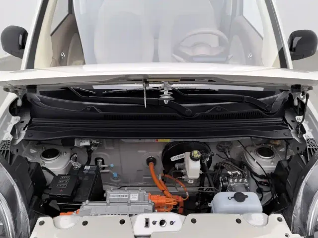 Wuling Hongguang Mini EV — Фото автомобиля 6