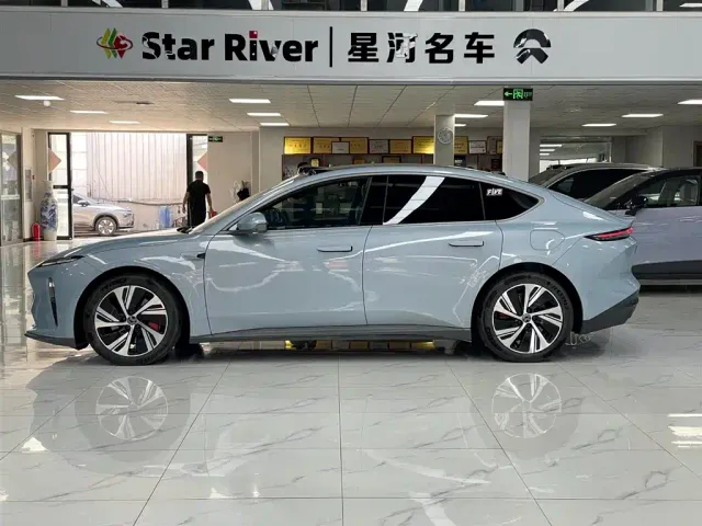 Nio ET5 — Фото автомобиля 4