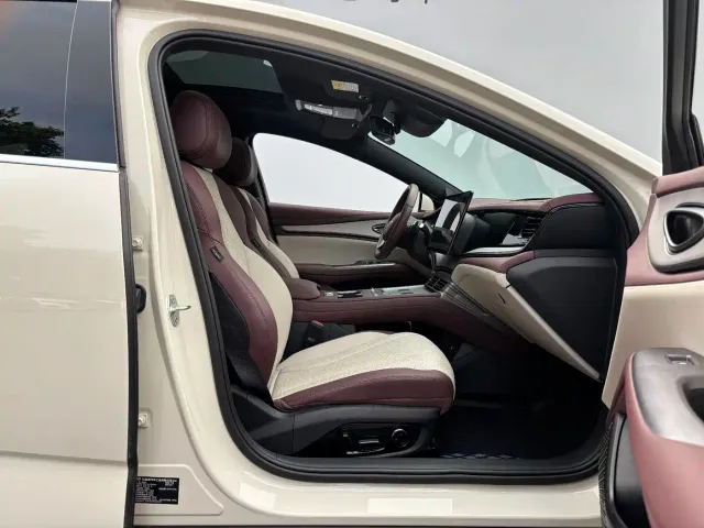 BYD Seal 07 DM-i — Фото автомобиля 21