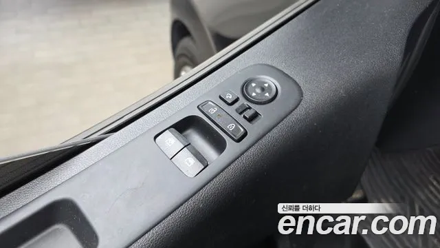 Hyundai Staria Staria 4WD Tourer 9 мест — Фото автомобиля 29