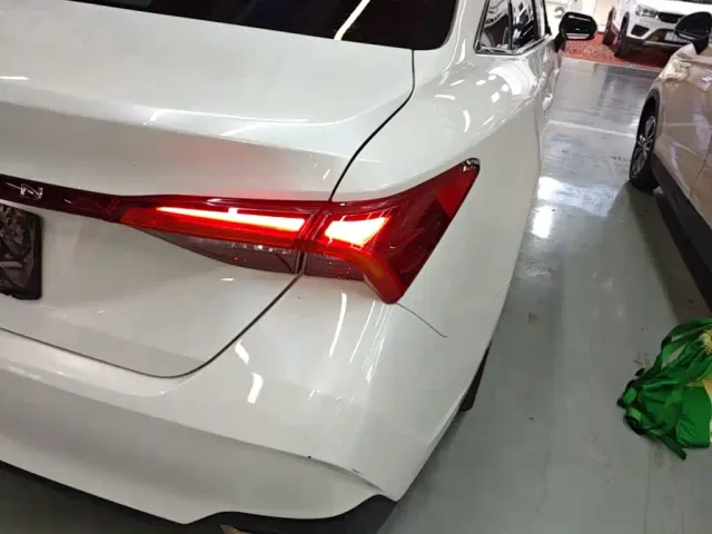 Toyota Avalon — Фото автомобиля 7
