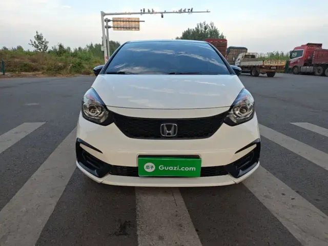 Honda Fit — Фото автомобиля 2