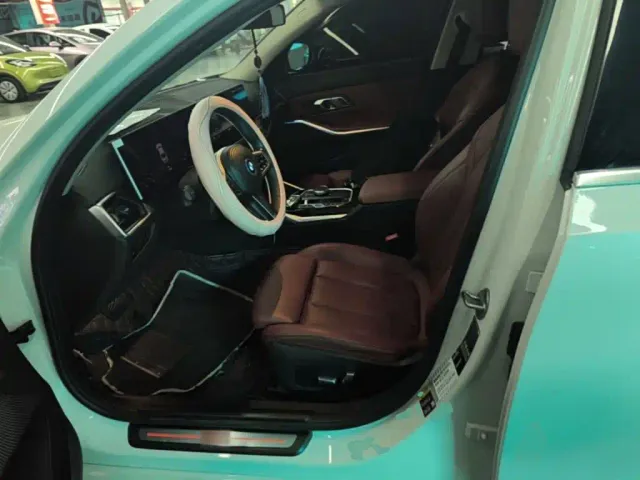 BMW i3 — Фото автомобиля 14