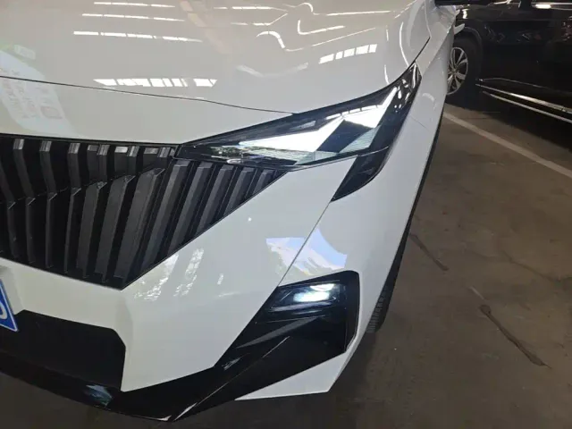 GAC Trumpchi GS3 — Фото автомобиля 23