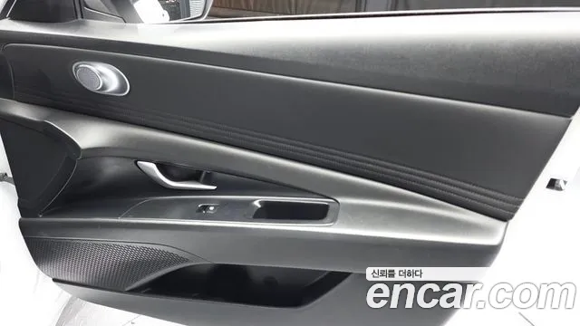 Hyundai Avante CN7 — Фото автомобиля 13