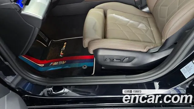 BMW 5 Series G60 — Фото автомобиля 28