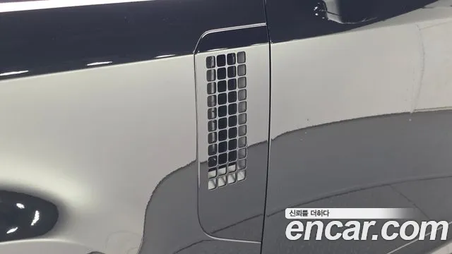 Land Rover Defender — Фото автомобиля 20