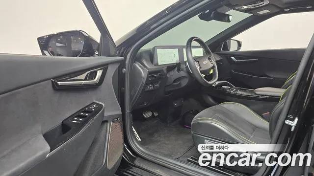 Kia EV6 — Фото автомобиля 15