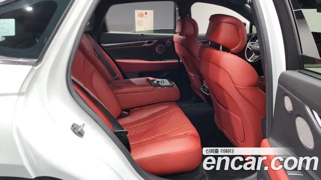 Genesis G80 Бензин 2.5 турбо AWD — Фото автомобиля 12