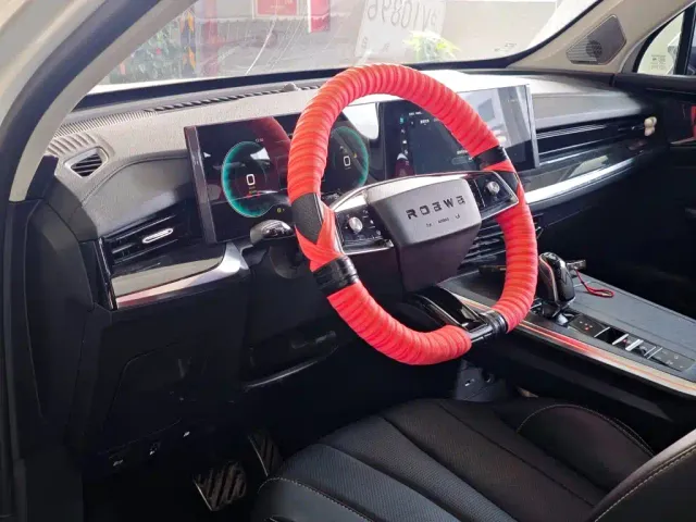 Roewe RX5 eMAX — Фото автомобиля 11