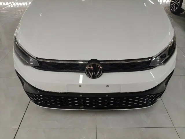 Volkswagen Lavida — Фото автомобиля 17