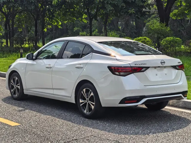 Nissan Sylphy — Фото автомобиля 7