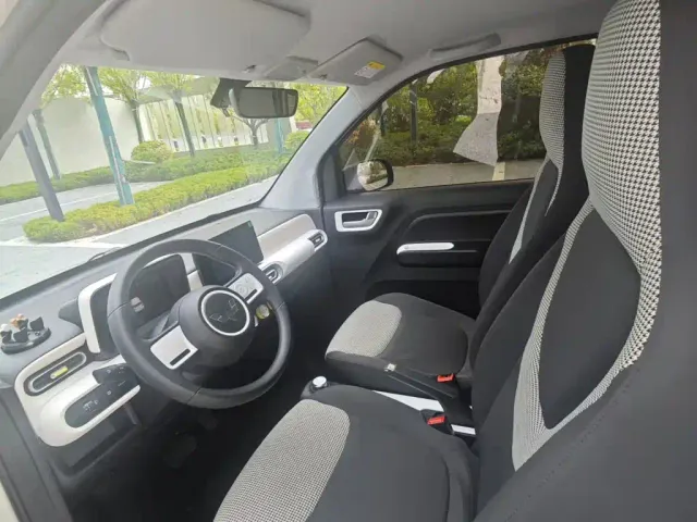 Wuling Hongguang Mini EV — Фото автомобиля 11