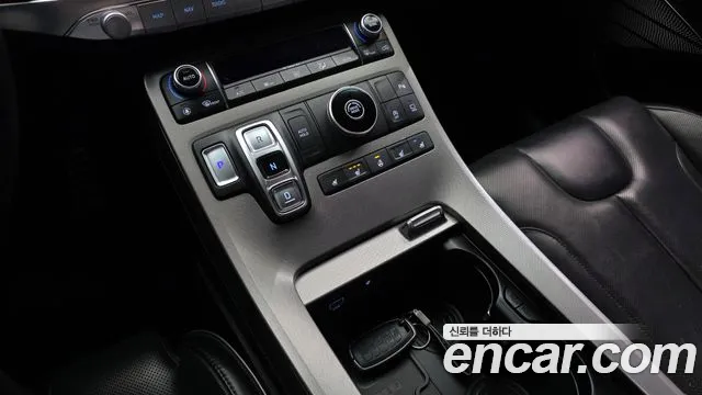 Hyundai Palisade Palisade Дизель 2.2 2WD — Фото автомобиля 9