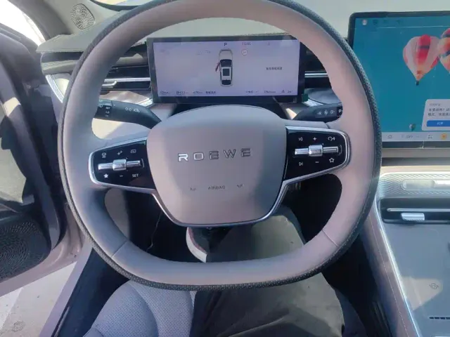 Roewe M7 DMH — Фото автомобиля 15
