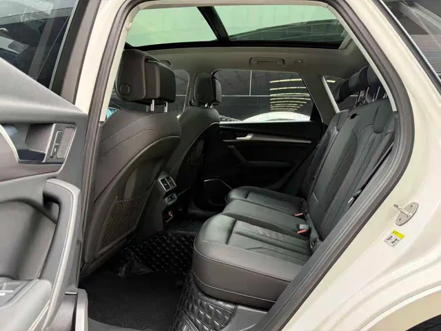 Audi Q5L — Фото автомобиля 8