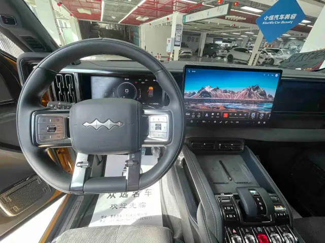 BYD FangChengBao Leopard 5 — Фото автомобиля 7